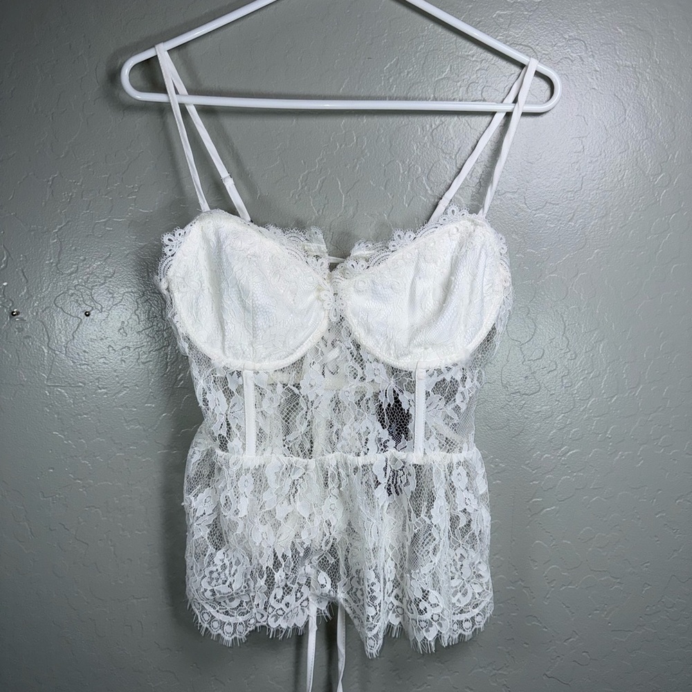 Fashion Nova White Lace Corset Babydoll Top NWT Lace Up Bustier Cami